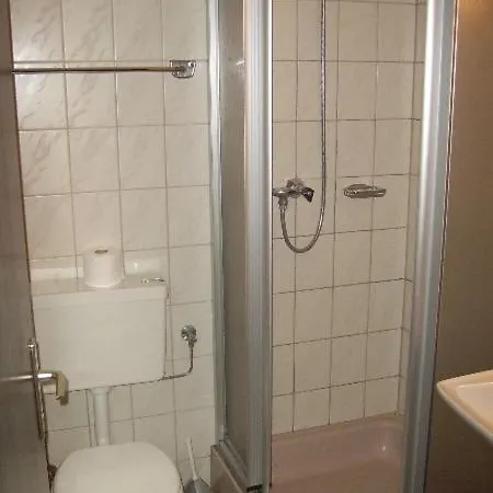 Post - בית הארחה Sistrans