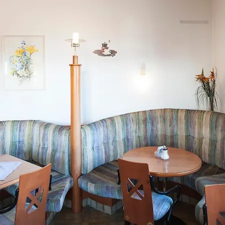 Post - 게스트하우스 Sistrans