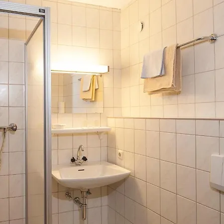 Post - Casa de hóspedes 3*