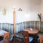 Post - Casa de hóspedes Sistrans